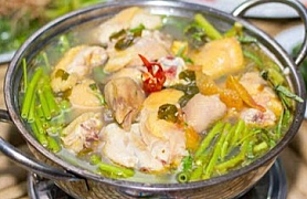 Gà Nấu Lẩu Lá Giang VN ( Gà Rẫy)